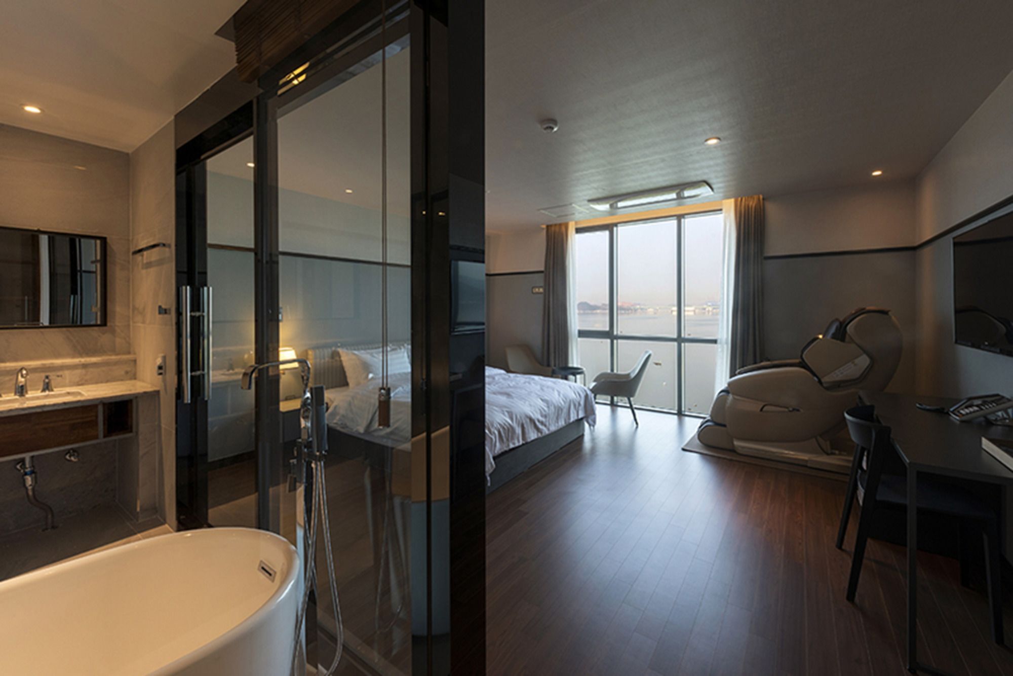 Brown-Dot Hotel Shinho Busan Exterior photo